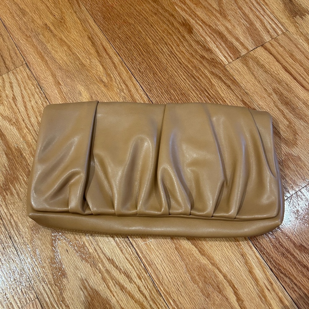 Express Clutch